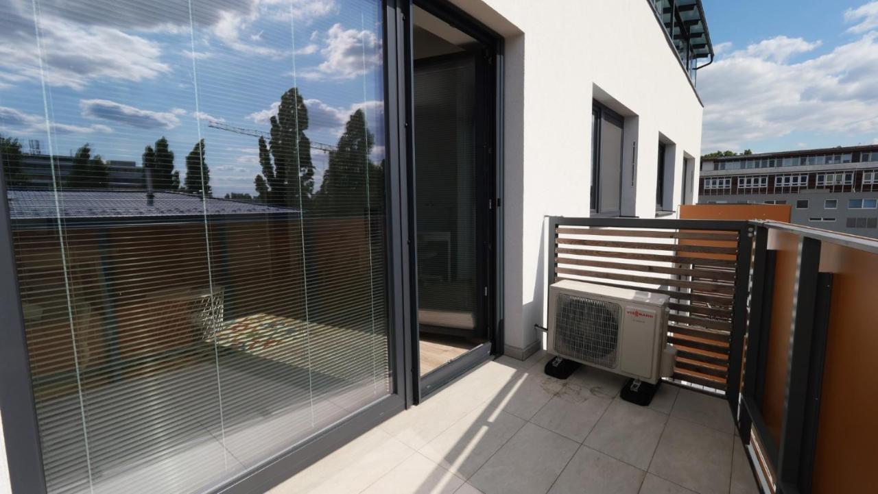 ברטיסלאבה Air-Conditioned, 2 Room Apartment With Terrace מראה חיצוני תמונה