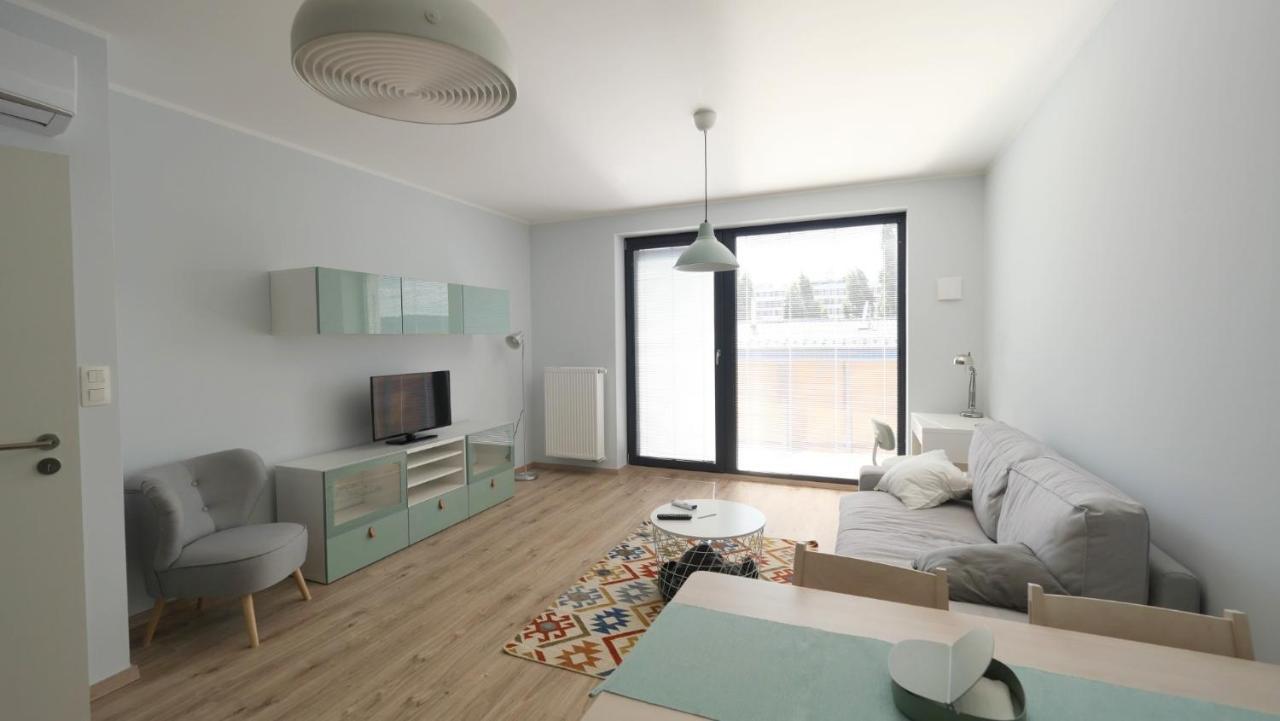 ברטיסלאבה Air-Conditioned, 2 Room Apartment With Terrace מראה חיצוני תמונה