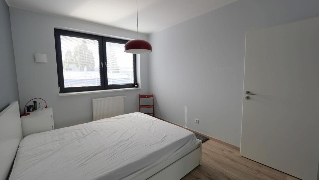ברטיסלאבה Air-Conditioned, 2 Room Apartment With Terrace מראה חיצוני תמונה